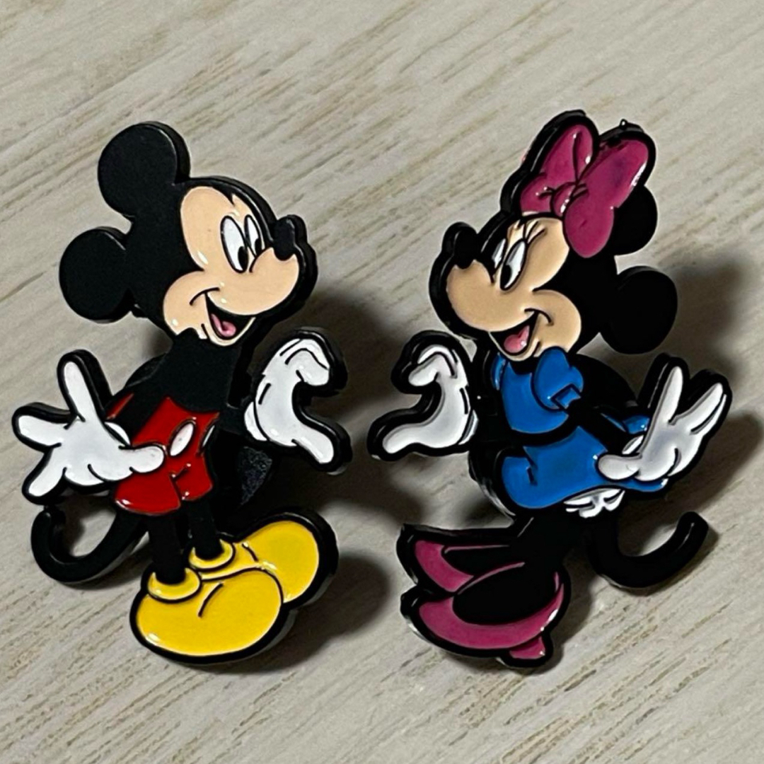 Disney - ディズニー ミッキー ミニー キャラクター ピン バッジ