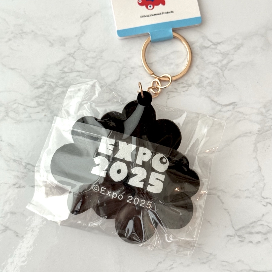 万博 ミャクミャク ラインストーン マスコット キーホルダー 黒