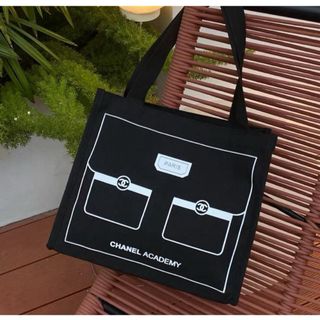 CHANEL（ノベルティグッズ）のフリマアイテム一覧