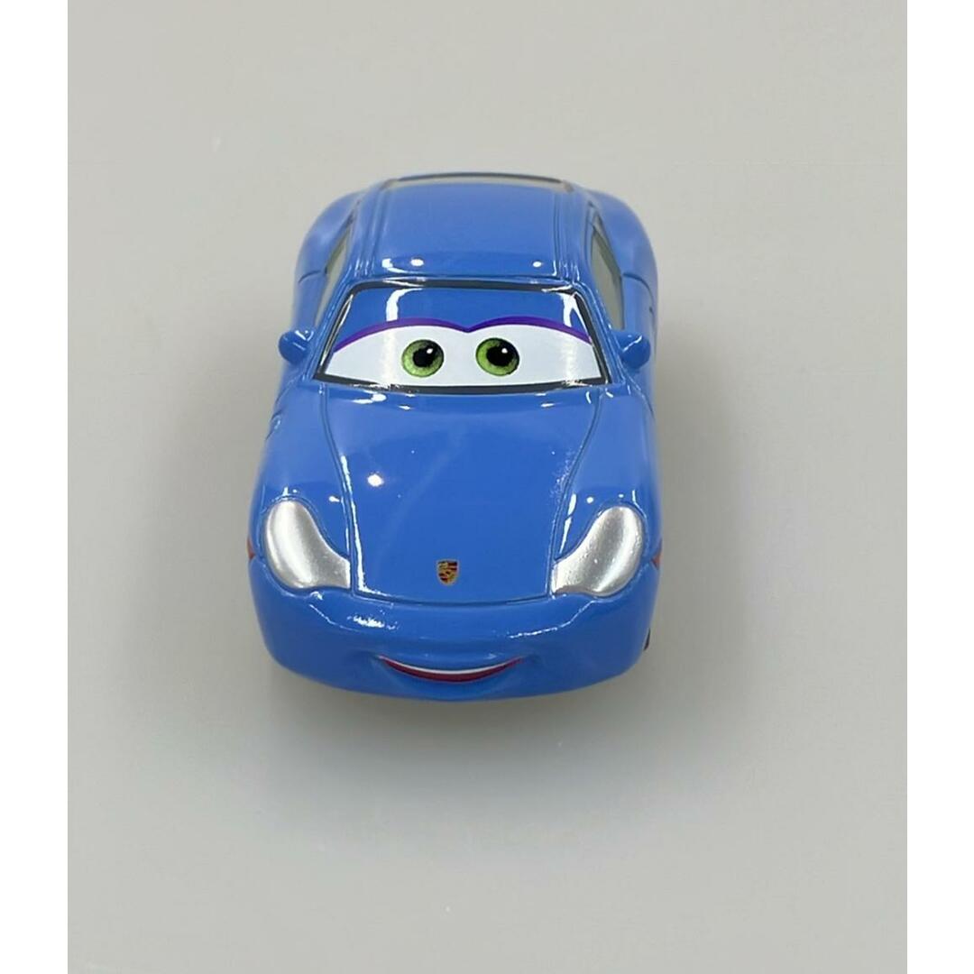 カーズ トミカ サリー(スタンダードタイプ) タカラトミーの通販 by