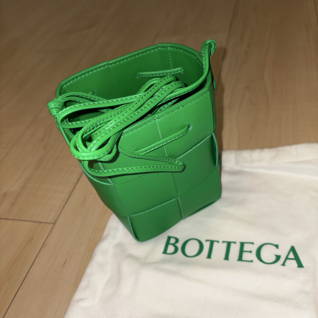 BOTTEGA VENETA - ボッテガヴェネタ ショルダーバッグ カセット クロス