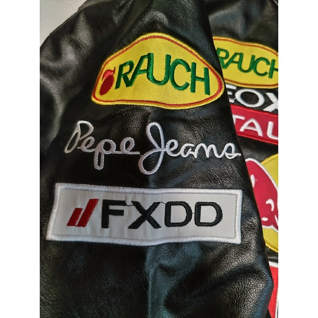 REDBULL 刺繍ロゴ入りデザインPUジャンパー 新品未使用品 XLサイズの