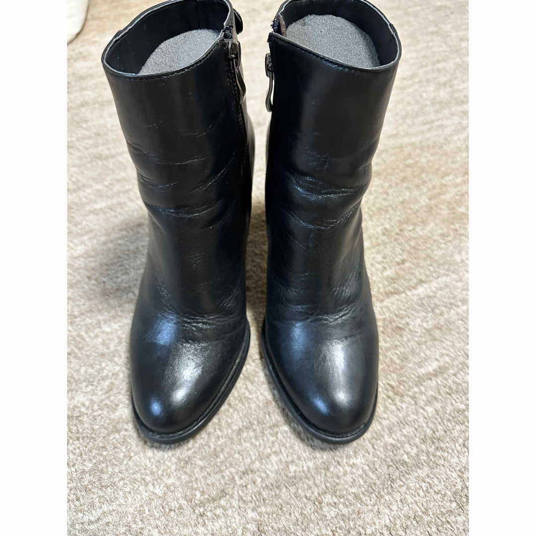 nouer - ショートブーツの通販 by とど's shop｜ヌエールならラクマ