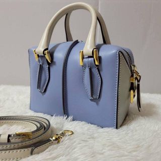 TOD'S（バッグ ・ ブルー・ネイビー/青色系）のフリマアイテム一覧
