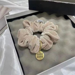 MIU MIU（ヘアゴム/シュシュ）のフリマアイテム一覧