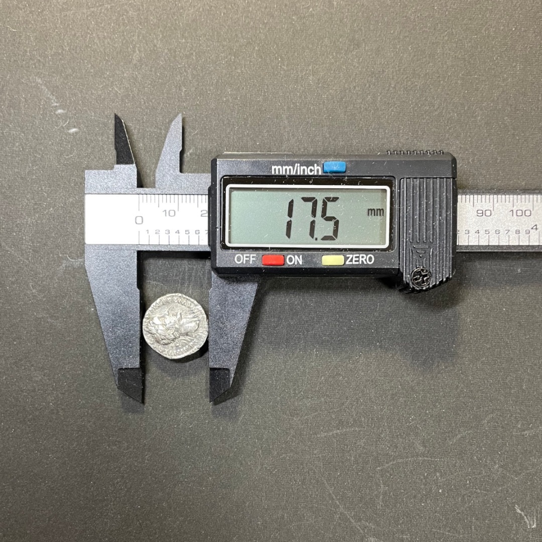 古代ローマ 銀貨】155-156年 アントニヌス・ピウス 女神 サルス 座像