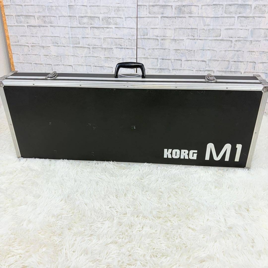 KORG - KORG M1 シンセサイザー ハードケース付き コルグ 希少 鍵盤