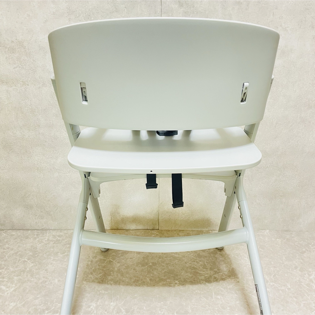 未使用 NOVUS ノウス ベビー ハイチェア 高さ調節 ベルト テーブル 完備