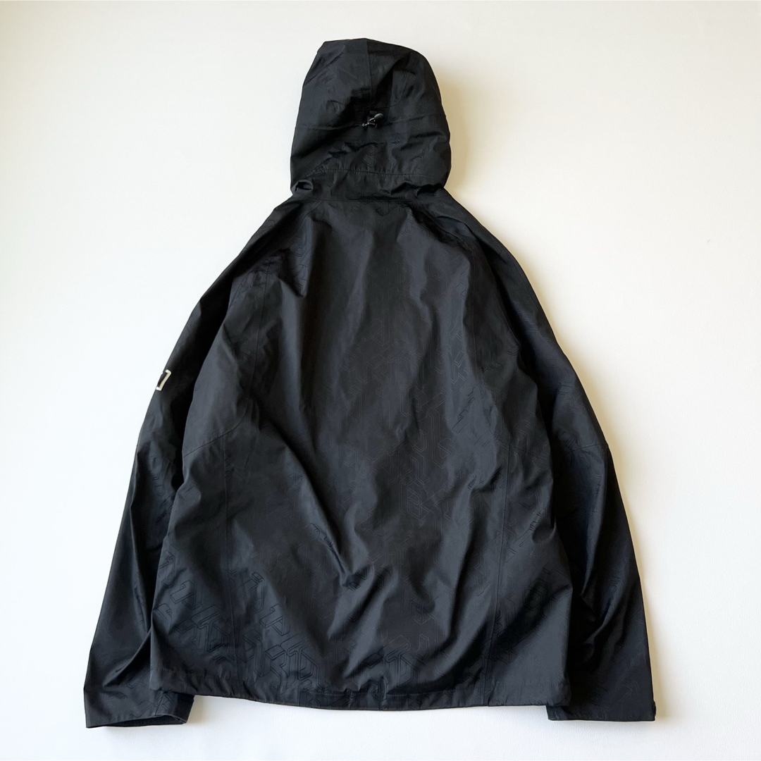 4918【美品】バートン メンズ ジャケット ak ゴアテックス 黒 M