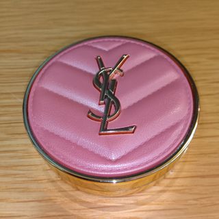 Yves Saint Laurent（チーク）のフリマアイテム一覧