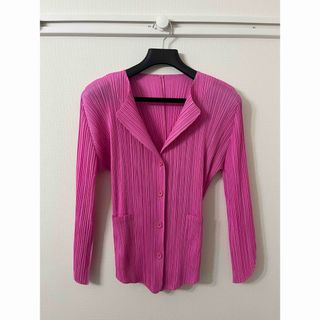 PLEATS PLEASE ISSEY MIYAKE（ピンク/桃色系）のフリマアイテム一覧