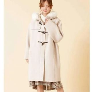 ダッフルコート (ホワイト/白色系)のフリマアイテム一覧