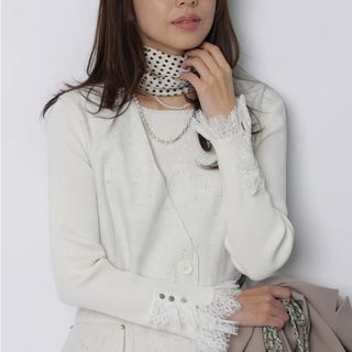 JUSGLITTY - 新品タグつき 衿ビジュークルーニットの通販 by M's shop