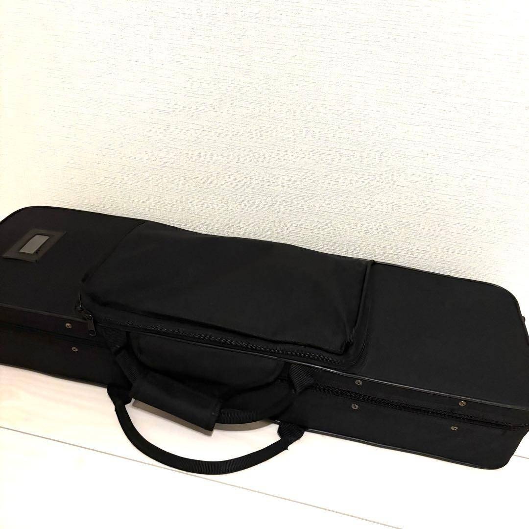 ほぼ新品 沖縄三線 本蛇皮 黒塗り棹 標準サイズ 上位モデル 良音 沖縄