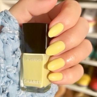 CHANEL（イエロー/黄色系）のフリマアイテム一覧