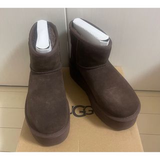 UGG - ☆UGG☆後ろリボン付き☆ムートンブーツ☆SATIN BOW MINI新品