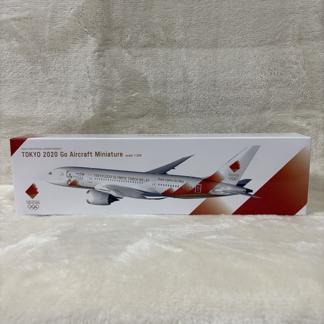 新品】JAL 日本航空 東京 TOKYO オリンピック 飛行機模型 1/200の通販