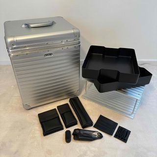 RIMOWA - RIMOWA リモワ ディバイダー デバイダー 本物 正規品の通販