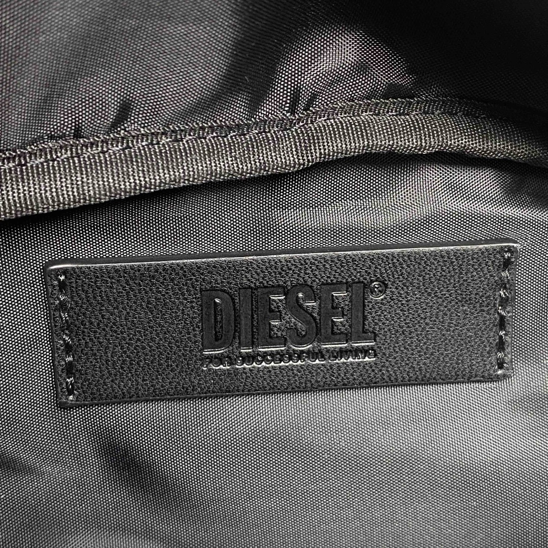 DIESEL - DIESEL ボディバッグ Dロゴエンボス ディーゼル ショルダー