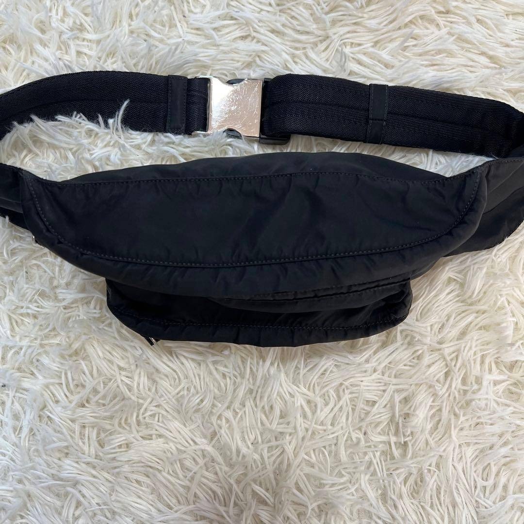PRADA - 【極美品】プラダ ボディバッグ 三角ロゴ ナイロン ブラック