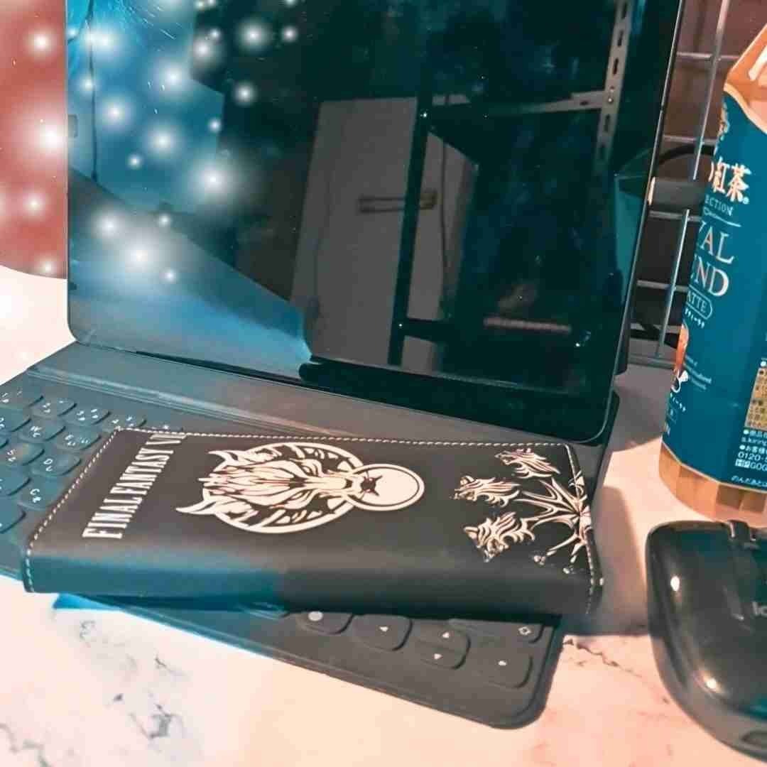 ウルフ 長財布 FF7 カードケース 大容量 黒白 国内20cm【残3】の通販