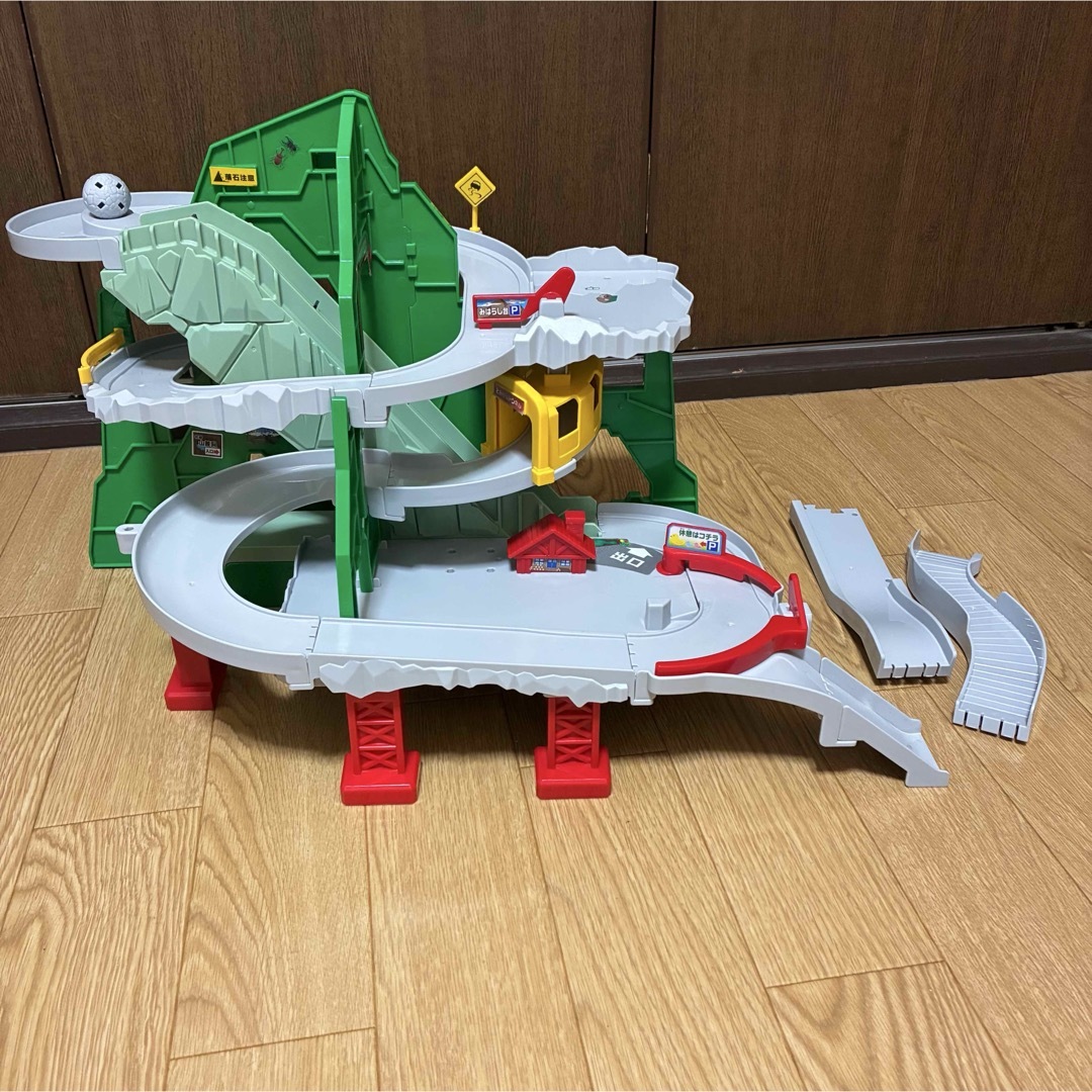 トミカシリーズ - トミカコース2種+消防車+トミカ運搬 まとめ売りの