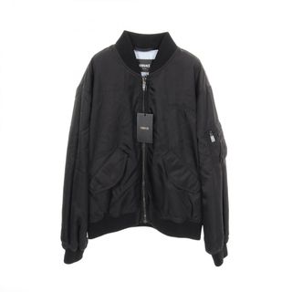 VERSACE（ブルゾン）のフリマアイテム一覧