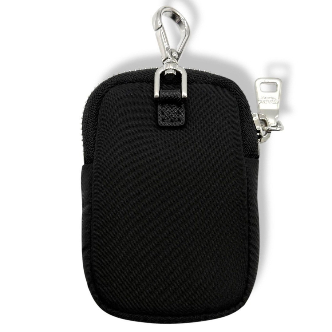 PRADA - 未使用 PRADA プラダ 三角ロゴ ミニ ポーチ ブラック 白タグ有