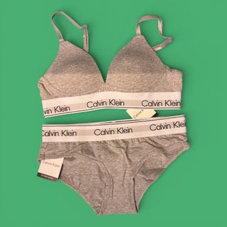 KID BLUE - 新品タグ付キッドブルーKID BLUE ブラジャー&ショーツ2枚