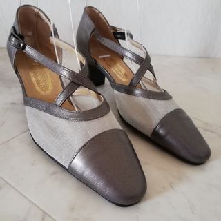 銀座ヨシノヤ（靴/シューズ）のフリマアイテム一覧