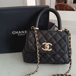 CHANEL（ショルダーバッグ）のフリマアイテム一覧