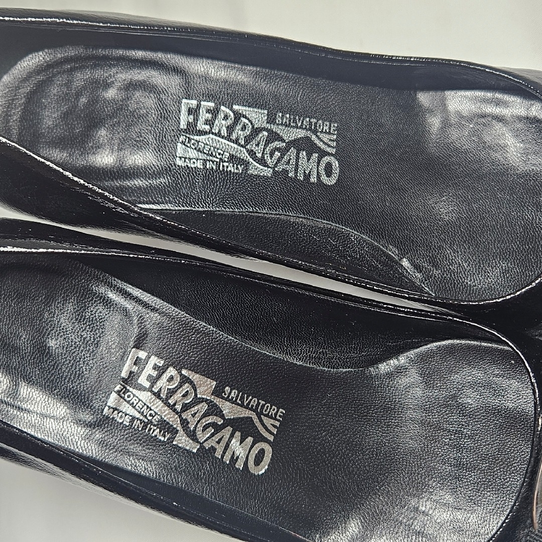 Salvatore Ferragamo - Salvatore Ferragamo ヴァラ リボン ブラック