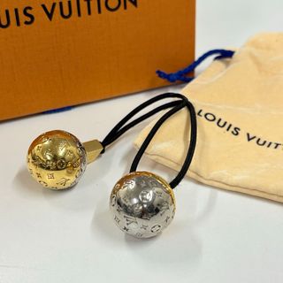 LOUIS VUITTON - ルイヴィトン シュシュ モノグラムシルエットの通販