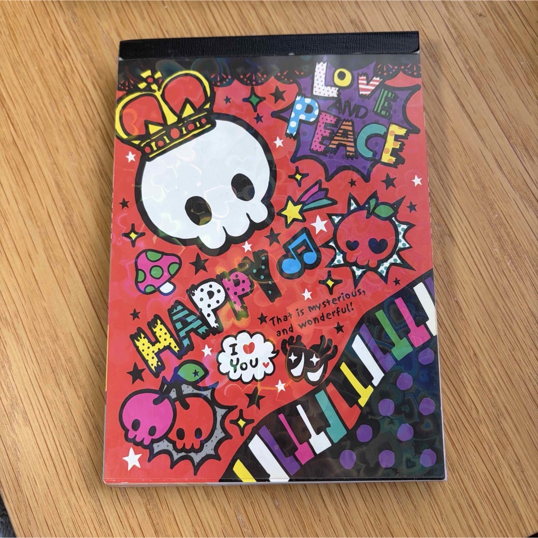 マインドウェイブ - LOVE and PEACE カラフルメモ帳 平成レトロ ドクロ