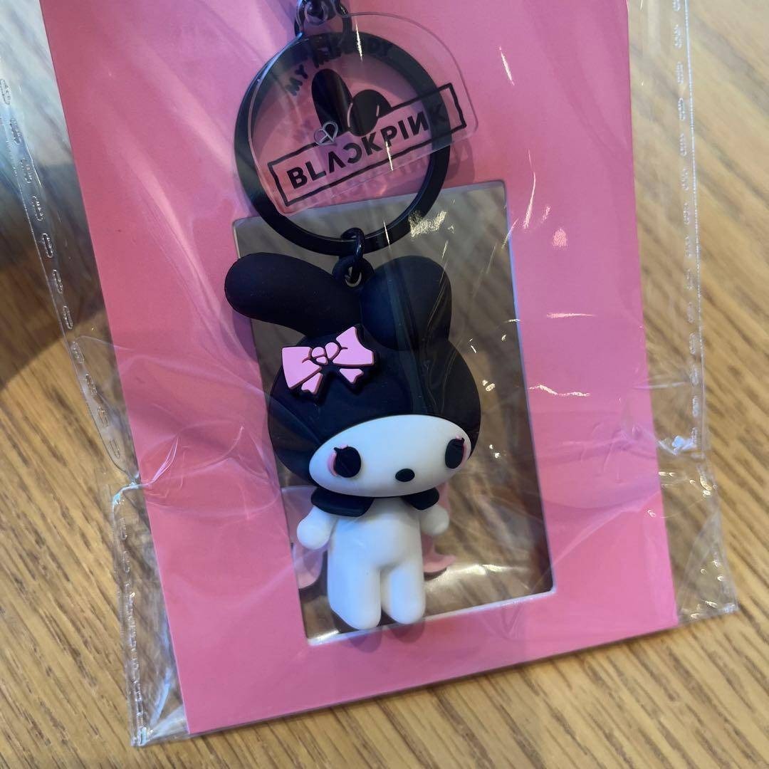 BLACKPINK x マイメロディ 3Dラバーキーリング - MyMelody】BLACKPINK