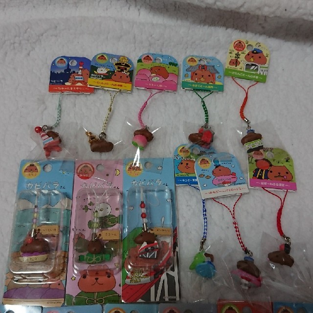 ご当地限定】カピバラさんストラップ&ねつけセット【美品】の通販 by