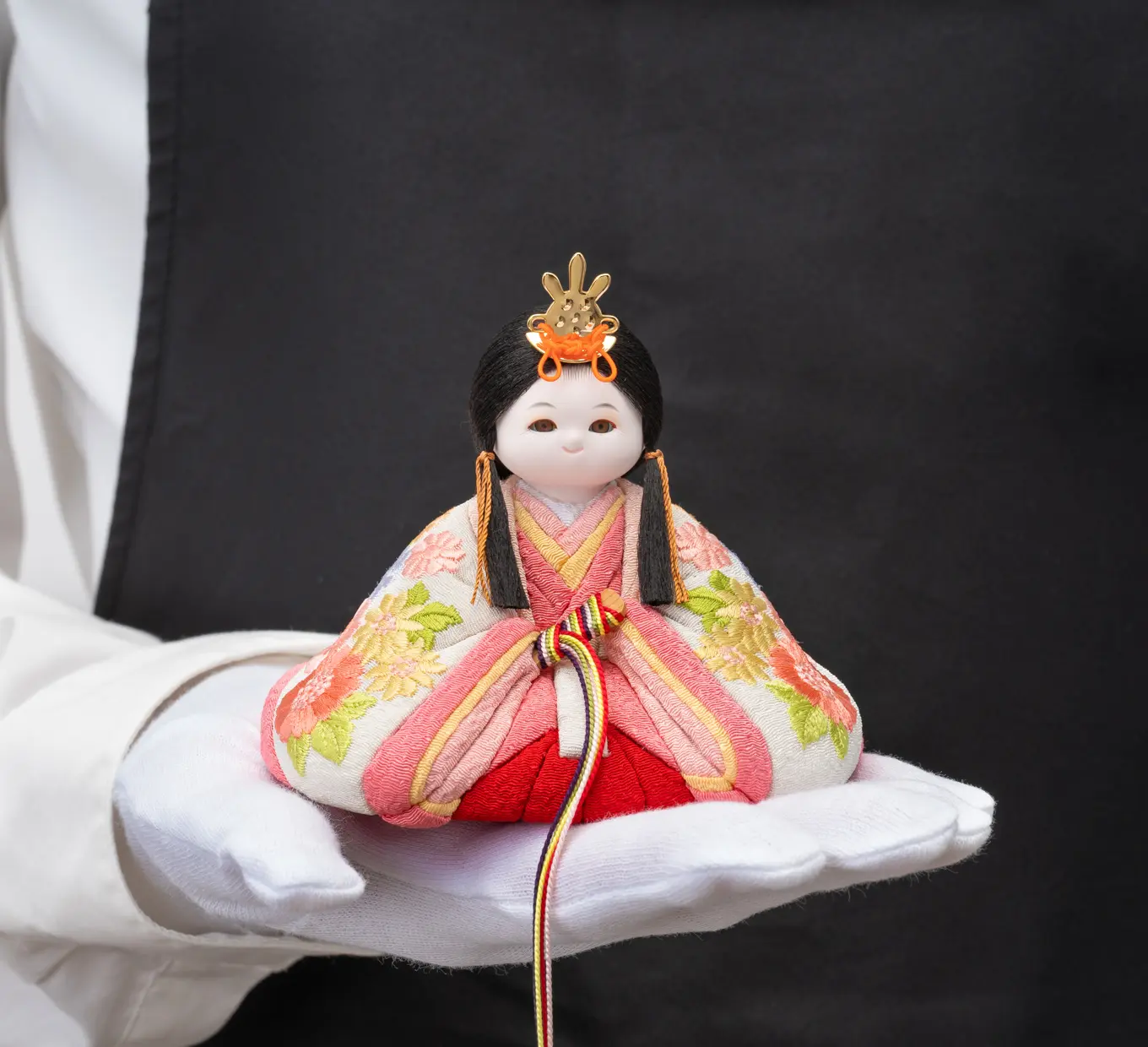 雛人形「まいまい 装飾刺繍・花日和」｜雛人形の通販 ふらここ