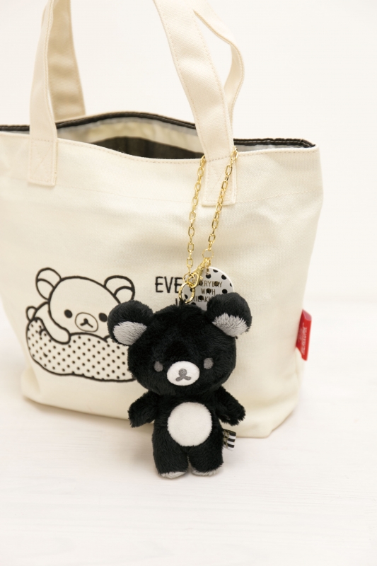 モノクロリラックマ』テーマ ぬいぐるみキーホルダー クロ