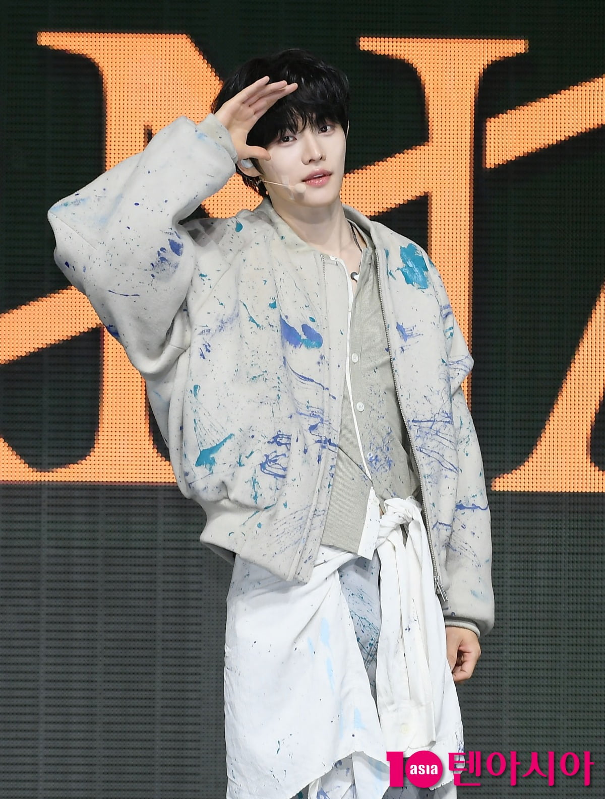 新グループ「クローズ ユア アイズ」、デビューショーケースで感動の声