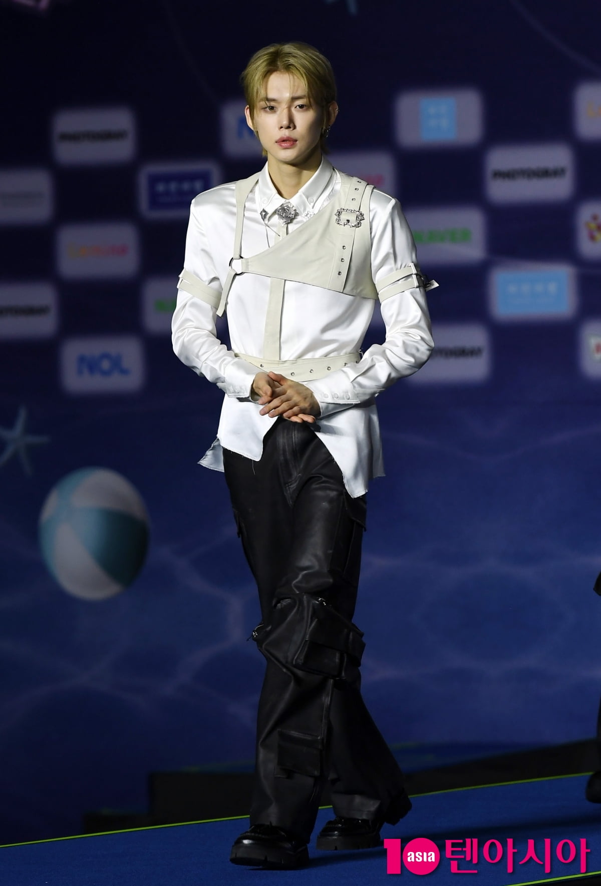 トゥモローバイトゥゲザーのヨンジュン、2025 SBS 歌謡大典 Summerの