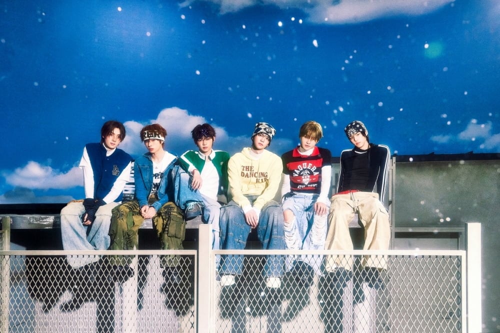 TWS、ミニ4集『play hard』で青春の情熱を歌う