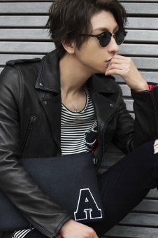 グッズ | 與真司郎 | アーティスト・作品 | エイベックス・ポータル