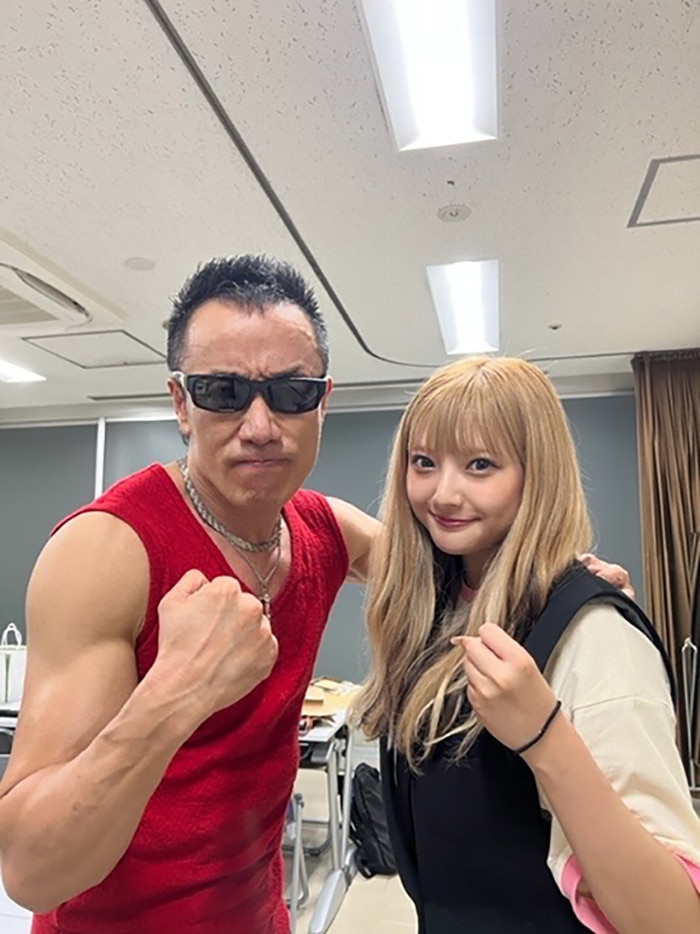 安斉かれん】長渕剛ライブ参戦し、感動の初対面!? 異色の2ショットに