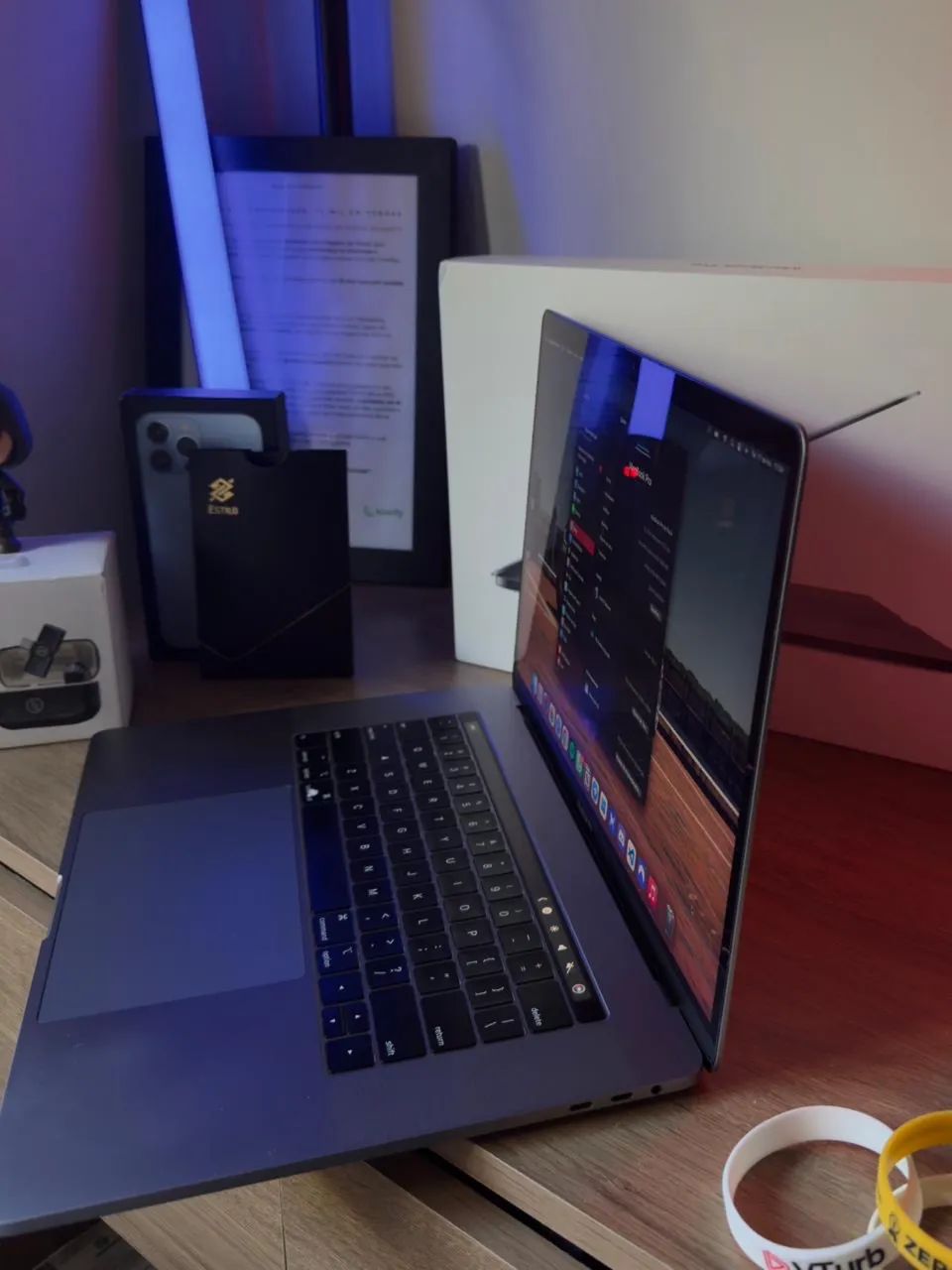 MacBook Pro 16 Inch 2019 16GB Ram 512SSD 158 Ciclos - O Mais Novo