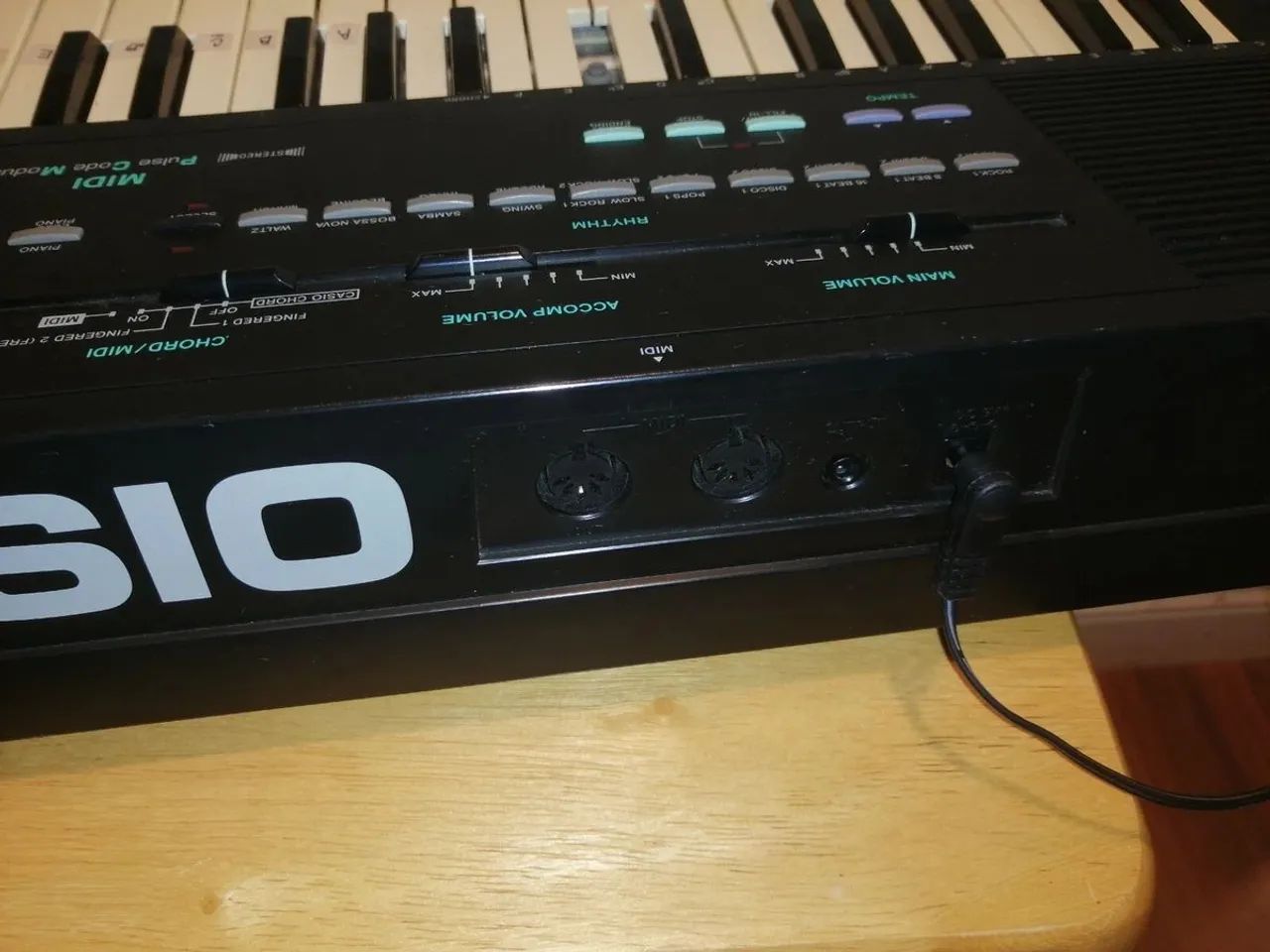 Teclado Casio Casiotone MT-240 - Instrumentos musicais - Parque