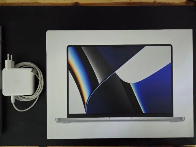 Macbook Pro M1 Pro 14' 16GB 512GB SSD (2021) - Notebooks - Terras