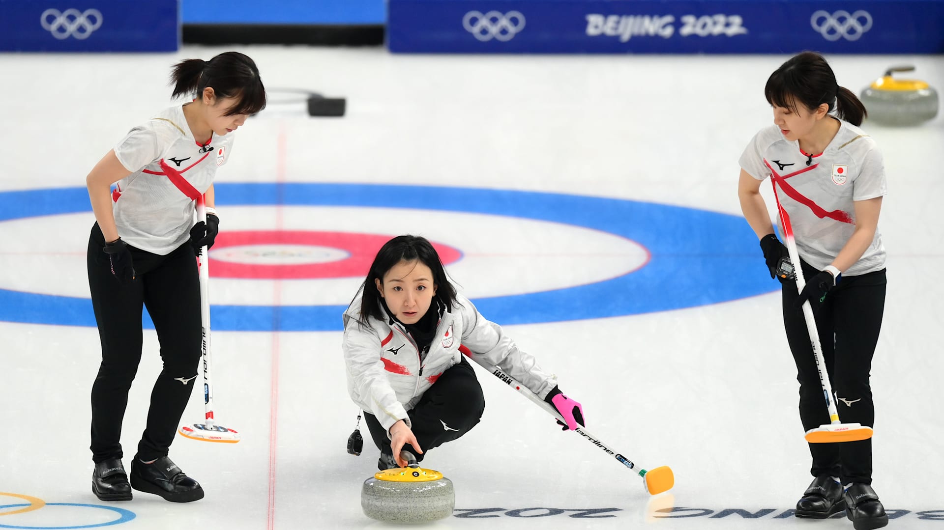 カーリング】北京2022女子1次リーグ第1戦：ロコ・ソラーレは黒星発進