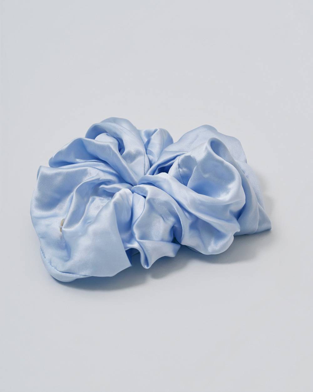 HERMES シルクシュシュ 青系 20309-23144-19-1w.jpg