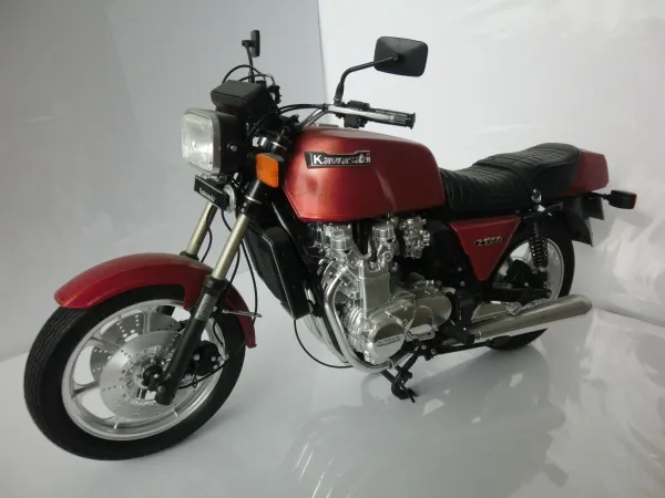 KAWASAKI Z1300｜バイク・MOTO｜プラモデル・模型投稿サイト