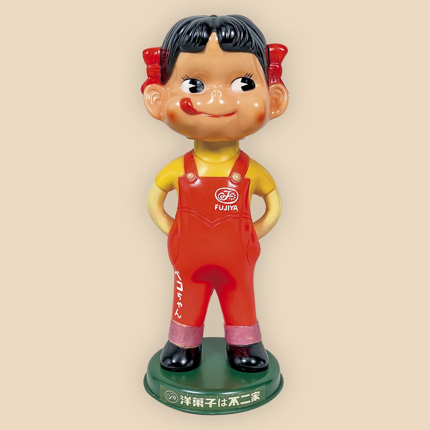 1094］ ペコちゃん首振り人形 プラ台座 台座に「洋菓子は不二家」